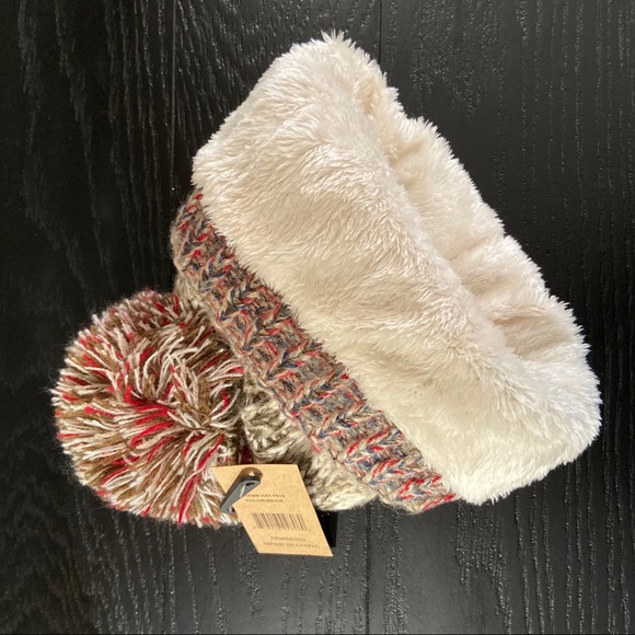 1 Left! C.C Beige Beanie Lined with Pom - Picture 8 of 8